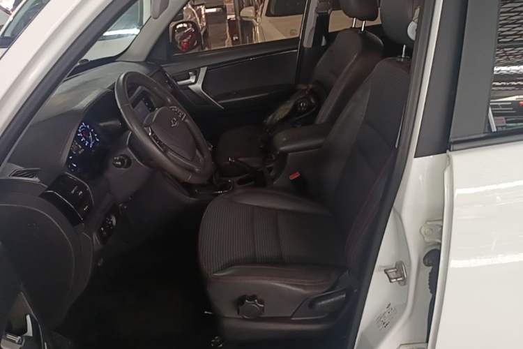 Used Chery Tiggo 3 2016 1.6L Manual ZhiShang Edition Left Front Seat
