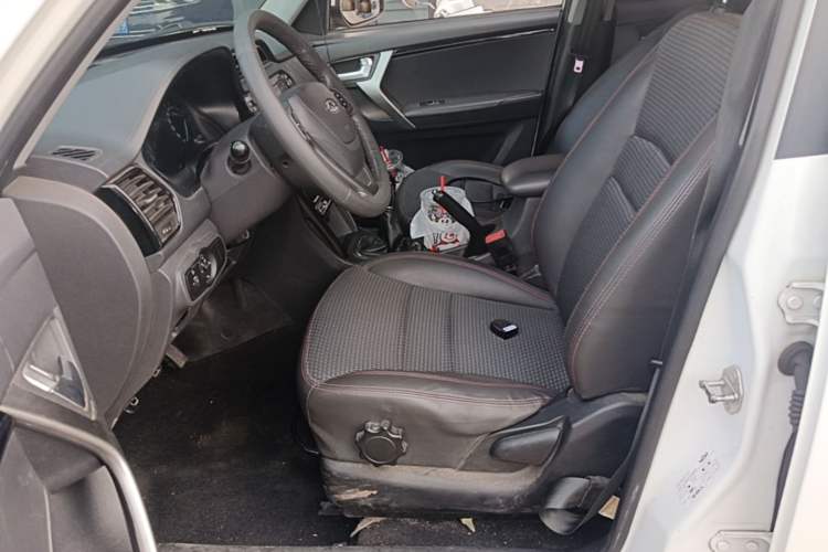Used Chery Tiggo 3 2016 1.6L Manual ZhiShang Edition Left Front Seat