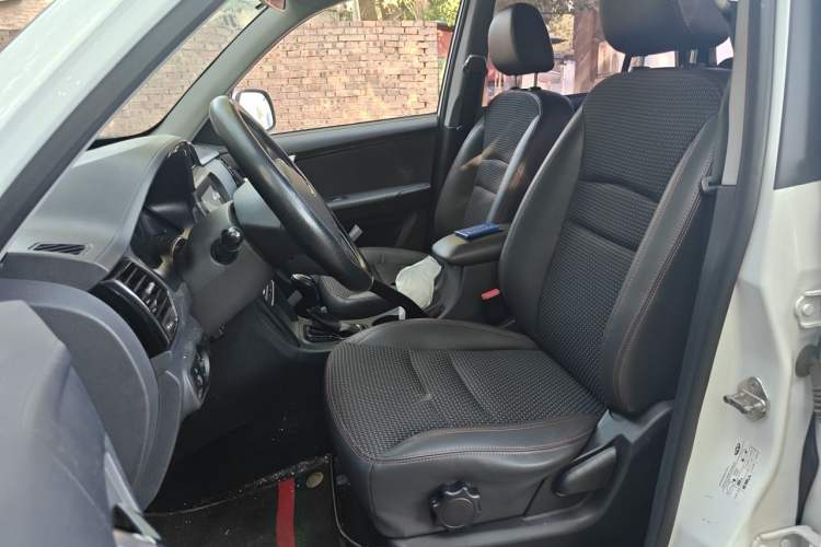 Used Chery Tiggo 3 2016 1.6L CVT ZhiShang Edition Left Front Seat