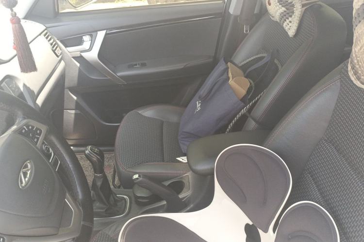 Used Chery Tiggo 3 2016 1.6L Manual ZhiShang Edition Left Front Seat
