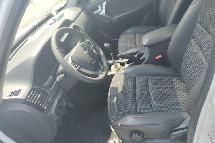 Used Chery Tiggo 3 2016 1.6L Manual ZhiShang Edition Left Front Seat