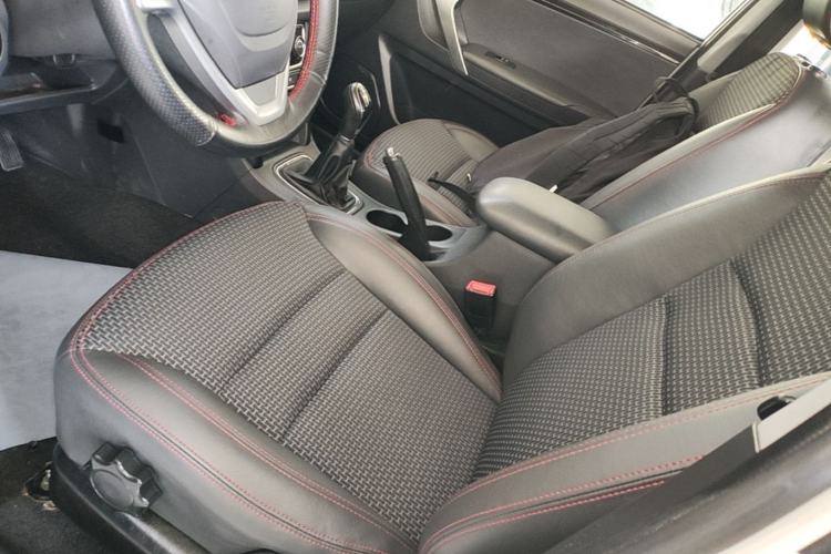 Used Chery Tiggo 3 2016 1.6L Manual ZhiShang Edition Left Front Seat