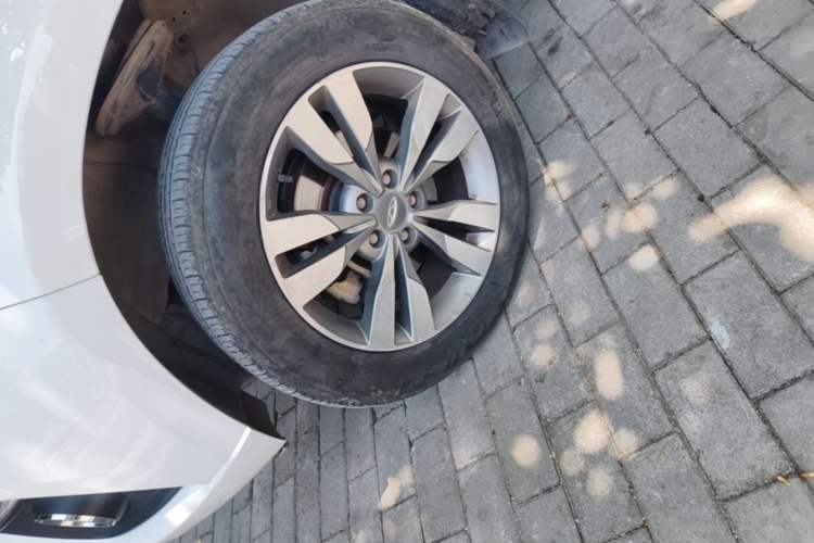 Used Chery Tiggo 3 2016 1.6L Manual ZhiShang Edition Left Front Wheel Hub