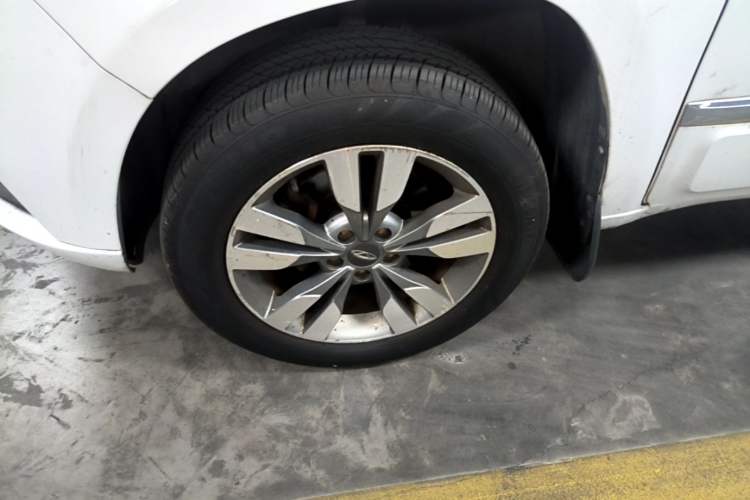 Used Chery Tiggo 3 2016 1.6L CVT ZhiShang Edition Left Front Wheel Hub