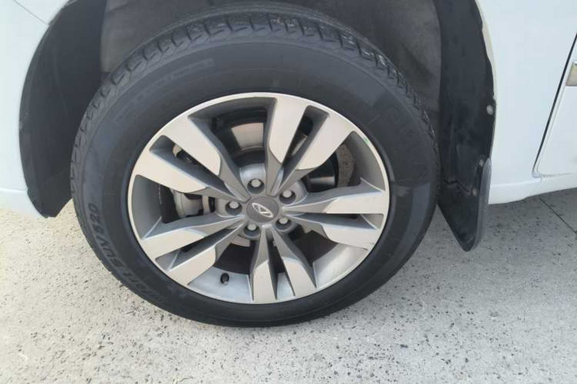 Used Chery Tiggo 3 2016 1.6L CVT ZhiShang Edition Left Front Wheel Hub