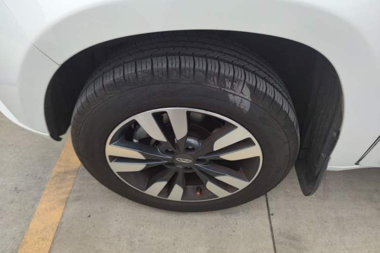 Used Chery Tiggo 3 2016 1.6L CVT ZhiShang Edition Left Front Wheel Hub