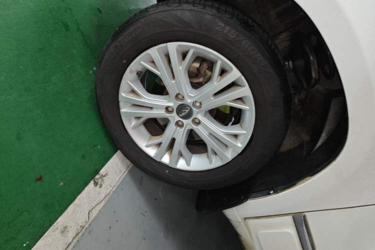 Used Chery Tiggo 3 2016 1.6L CVT Fashion Edition Left Front Wheel Hub
