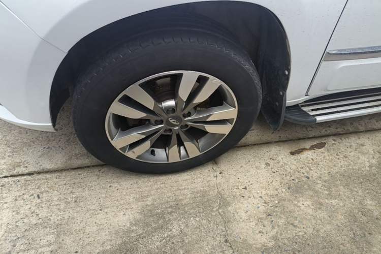 Used Chery Tiggo 3 2016 1.6L CVT ZhiShang Edition Left Front Wheel Hub
