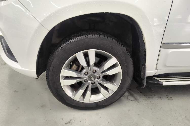 Used Chery Tiggo 3 2016 1.6L Manual ZhiShang Edition Left Front Wheel Hub