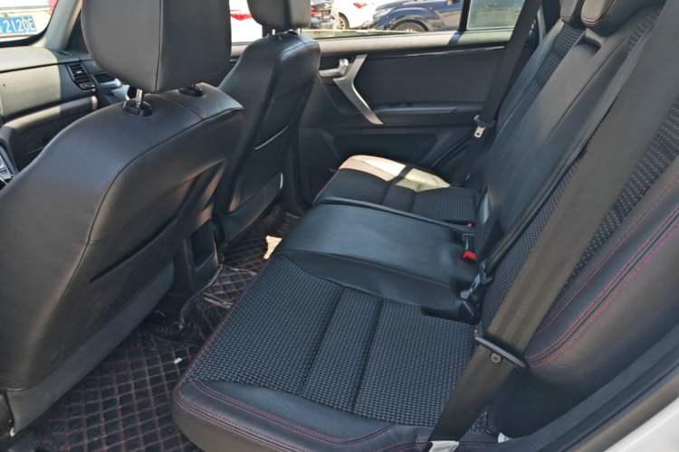 Used Chery Tiggo 3 2016 1.6L CVT ZhiShang Edition Left Rear Seat