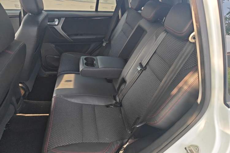 Used Chery Tiggo 3 2016 1.6L Manual ZhiShang Edition Left Rear Seat