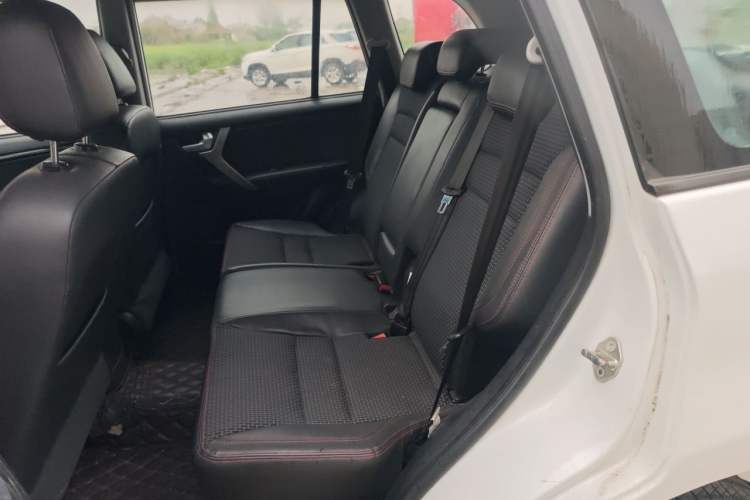 Used Chery Tiggo 3 2016 1.6L Manual ZhiShang Edition Left Rear Seat