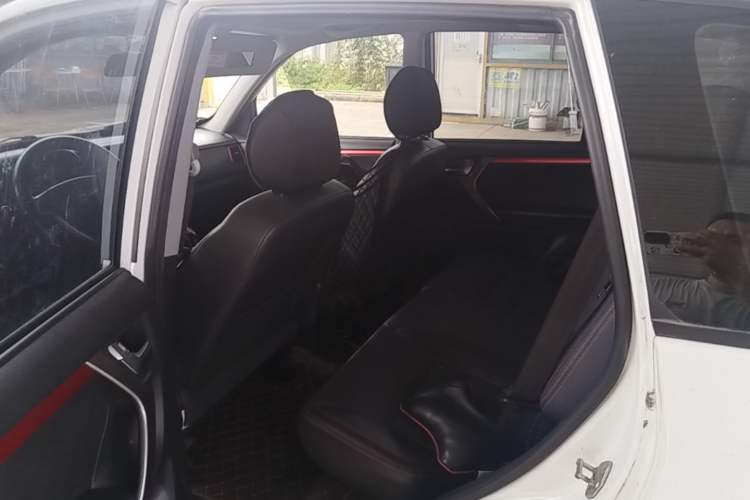 Used Chery Tiggo 3 2016 1.6L Manual ZhiShang Edition Left Rear Seat