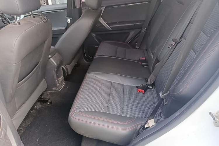 Used Chery Tiggo 3 2016 1.6L Manual ZhiShang Edition Left Rear Seat