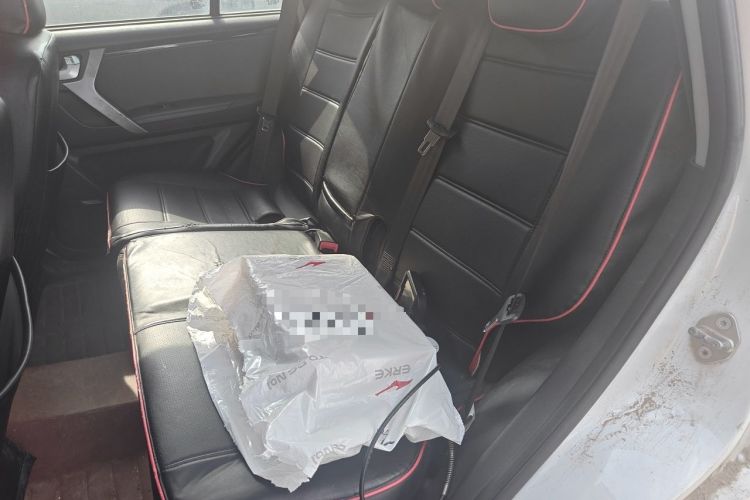 Used Chery Tiggo 3 2016 1.6L Manual ZhiShang Edition Left Rear Seat