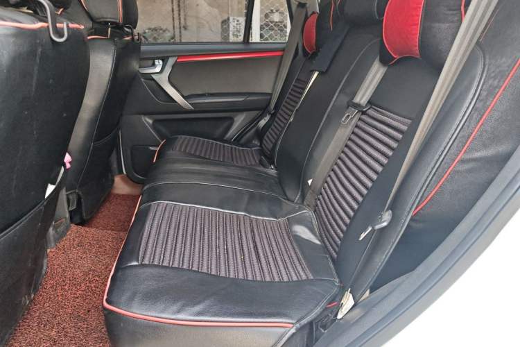Used Chery Tiggo 3 2016 1.6L Manual Fashion Edition Left Rear Seat