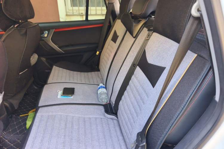 Used Chery Tiggo 3 2016 1.6L Manual ZhiShang Edition Left Rear Seat