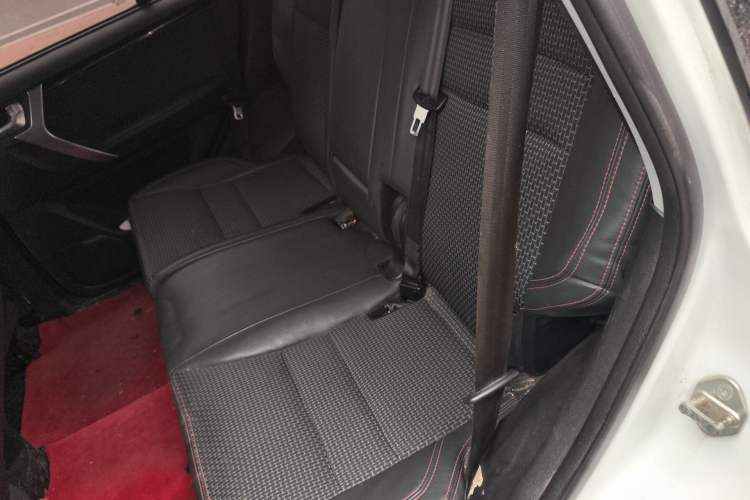 Used Chery Tiggo 3 2016 1.6L Manual ZhiShang Edition Left Rear Seat