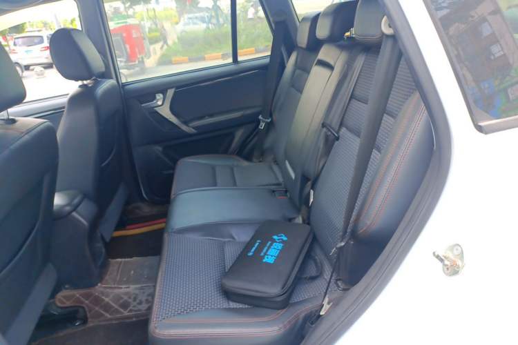 Used Chery Tiggo 3 2016 1.6L Manual ZhiShang Edition Left Rear Seat