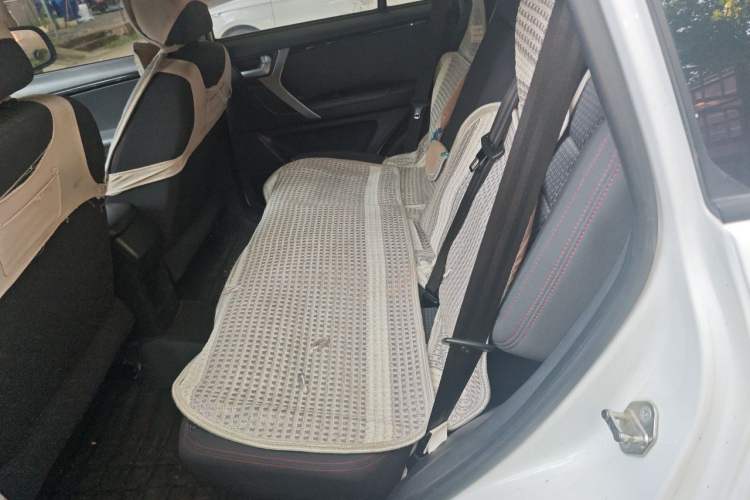 Used Chery Tiggo 3 2016 1.6L Manual Fashion Edition Left Rear Seat