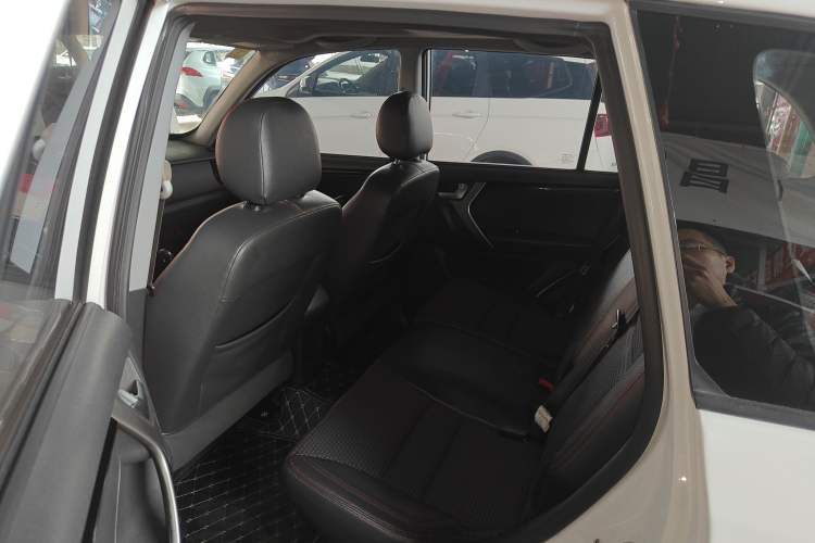 Used Chery Tiggo 3 2016 1.6L Manual ZhiShang Edition Left Rear Seat