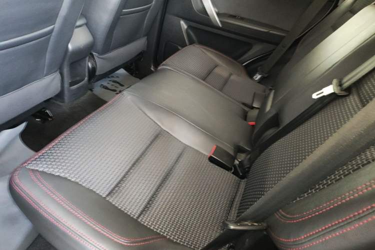 Used Chery Tiggo 3 2016 1.6L Manual ZhiShang Edition Left Rear Seat