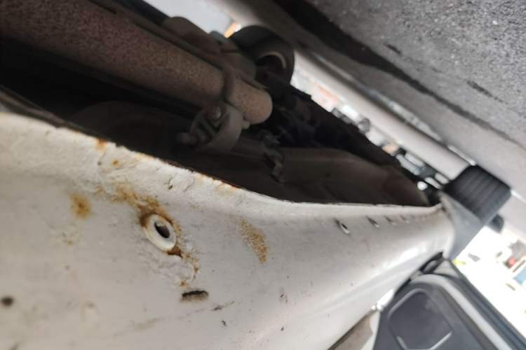 Used Chery Tiggo 3 2016 1.6L Manual Fashion Edition Left Side Sill