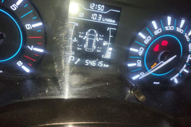 Used Chery Tiggo 3 2016 1.6L CVT ZhiShang Edition Odometer Close Up