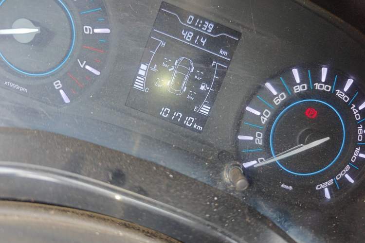 Used Chery Tiggo 3 2016 1.6L Manual ZhiShang Edition Odometer Close Up