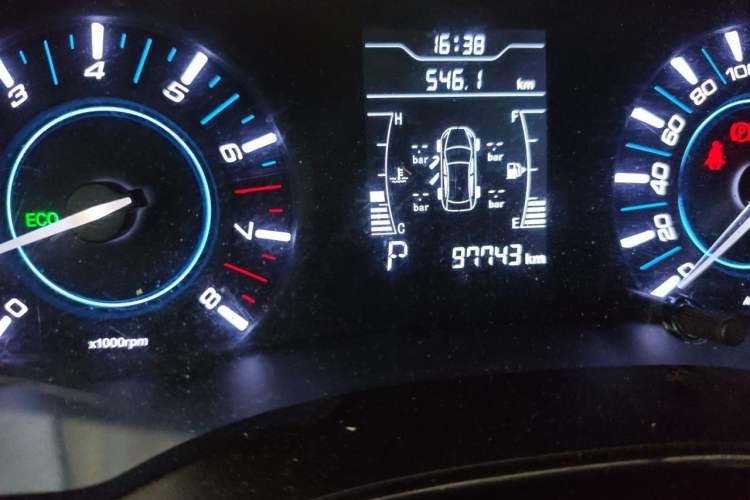 Used Chery Tiggo 3 2016 1.6L CVT ZhiShang Edition Odometer Close Up