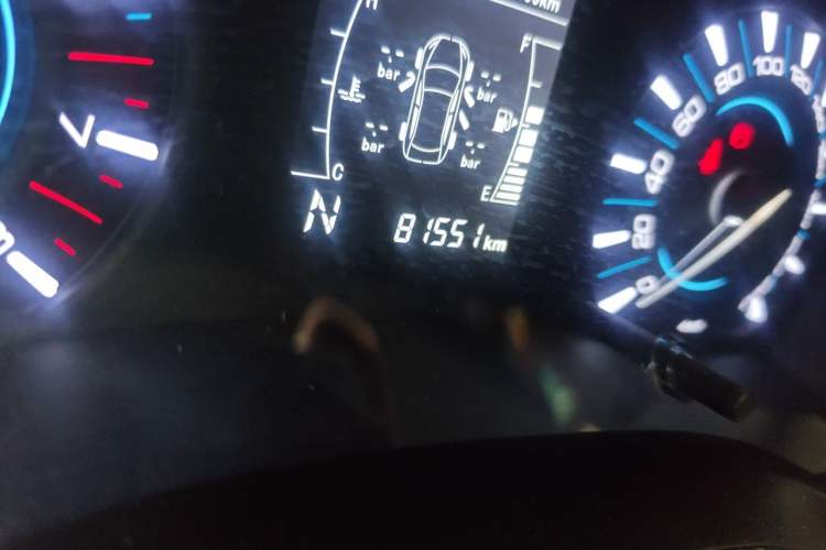 Used Chery Tiggo 3 2016 1.6L CVT ZhiShang Edition Odometer Close Up