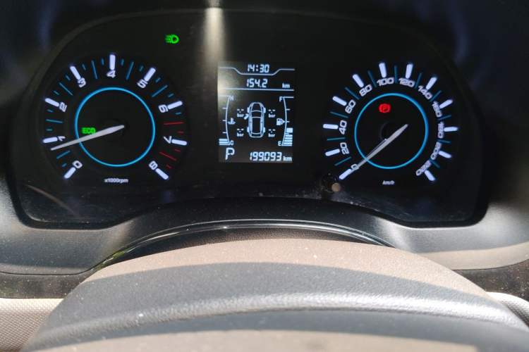 Used Chery Tiggo 3 2016 1.6L CVT ZhiShang Edition Odometer Close Up