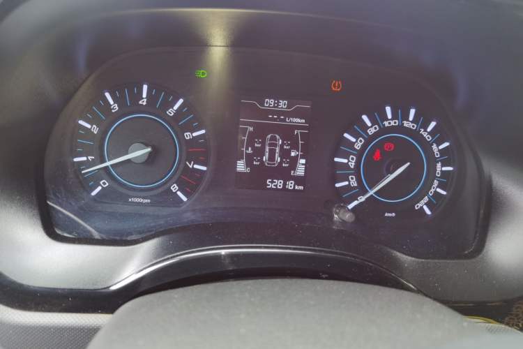 Used Chery Tiggo 3 2016 1.6L Manual ZhiShang Edition Odometer Close Up