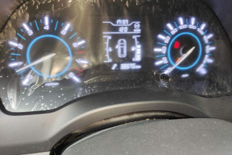 Used Chery Tiggo 3 2016 1.6L Manual Fashion Edition Odometer Close Up