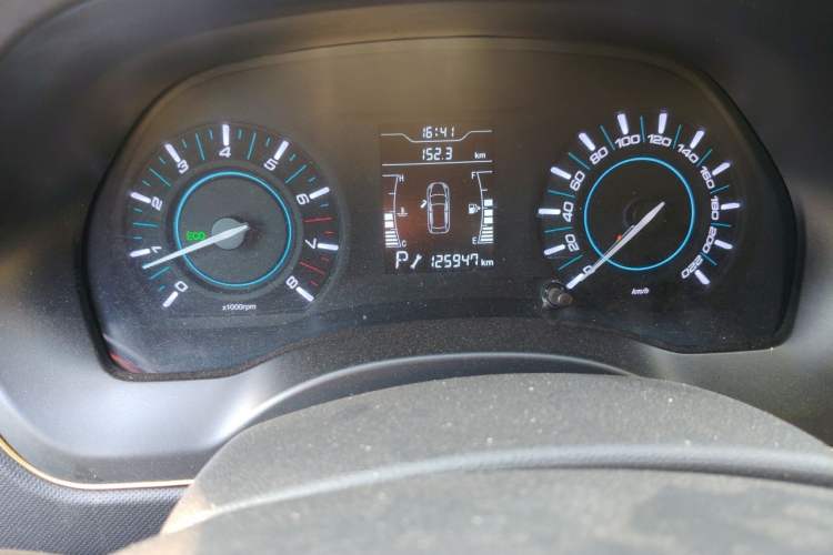 Used Chery Tiggo 3 2016 1.6L CVT Fashion Edition Odometer Close Up