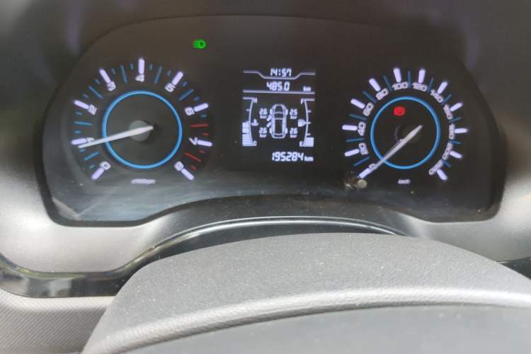Used Chery Tiggo 3 2016 1.6L Manual ZhiShang Edition Odometer Close Up
