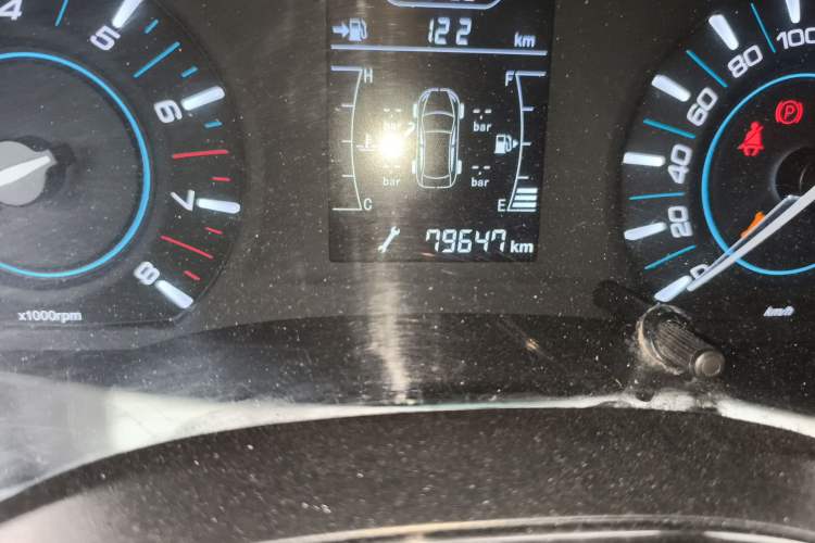 Used Chery Tiggo 3 2016 1.6L Manual ZhiShang Edition Odometer Close Up