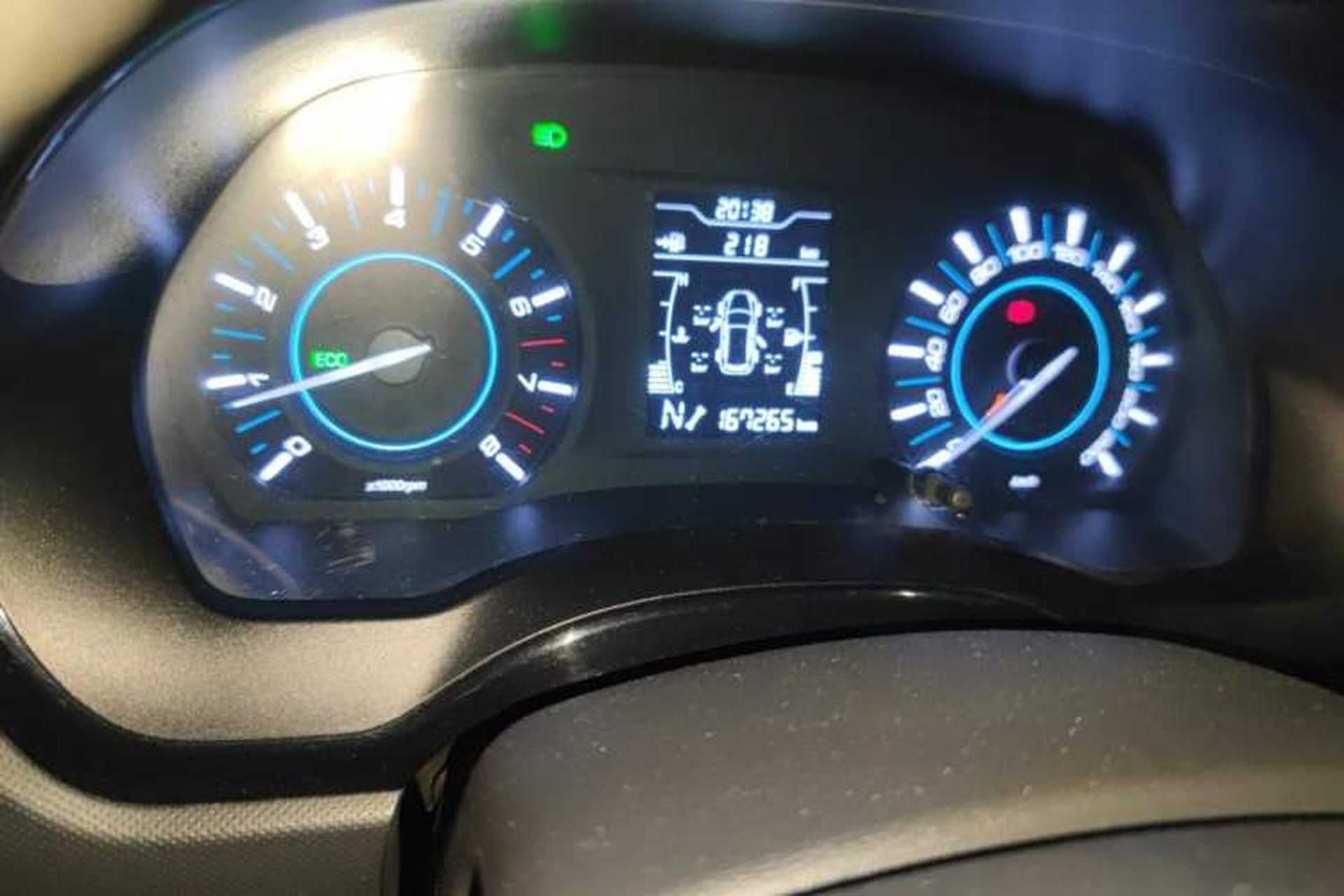 Used Chery Tiggo 3 2016 1.6L CVT ZhiShang Edition Odometer Close Up