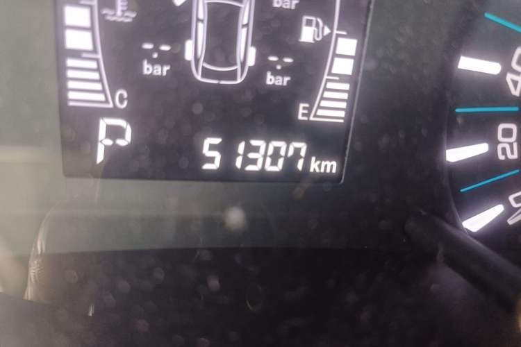 Used Chery Tiggo 3 2016 1.6L CVT ZhiShang Edition Odometer Close Up