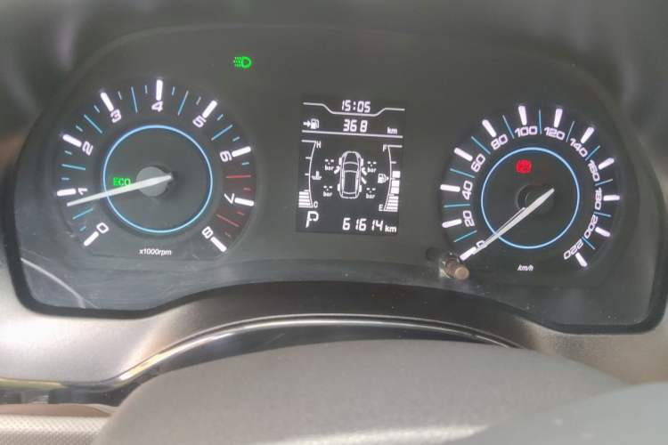 Used Chery Tiggo 3 2016 1.6L CVT ZhiShang Edition Odometer Close Up