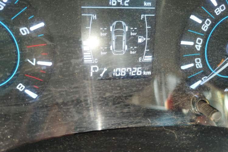 Used Chery Tiggo 3 2016 1.6L CVT ZhiShang Edition Odometer Close Up
