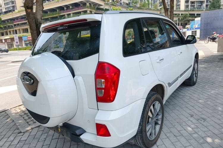 Used Chery Tiggo 3 2016 1.6L Manual ZhiShang Edition Rear Right 45 Deg
