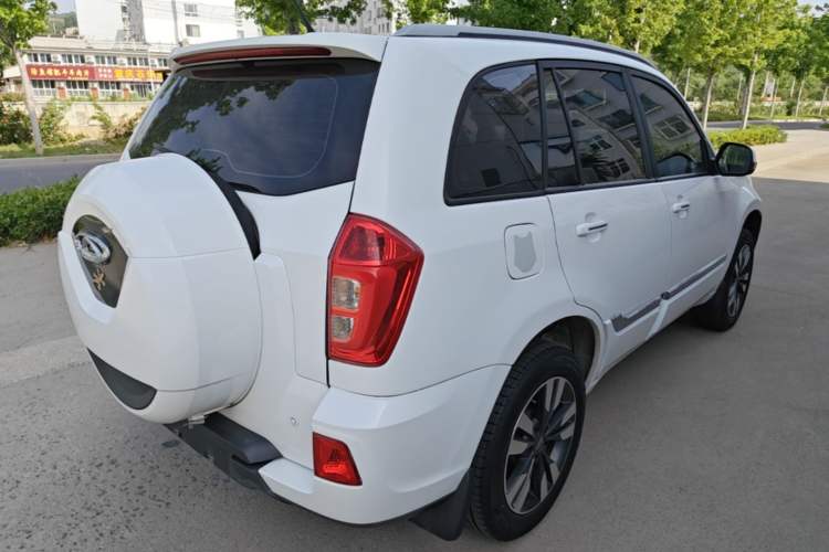 Used Chery Tiggo 3 2016 1.6L Manual ZhiShang Edition Rear Right 45 Deg