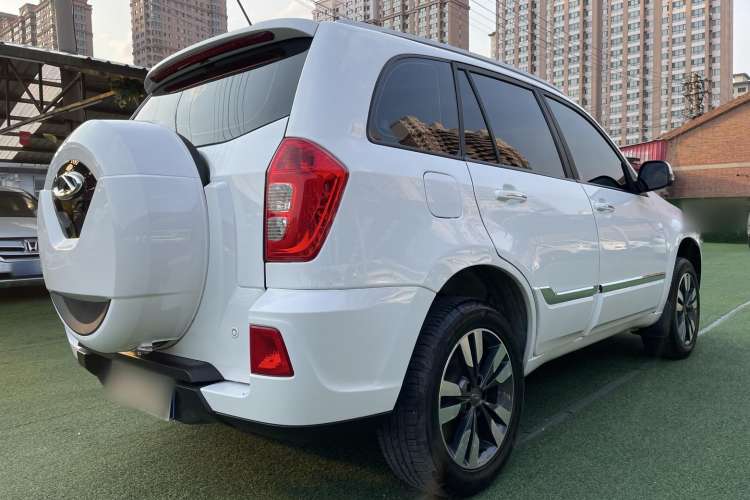 Used Chery Tiggo 3 2016 1.6L Manual ZhiShang Edition Rear Right 45 Deg