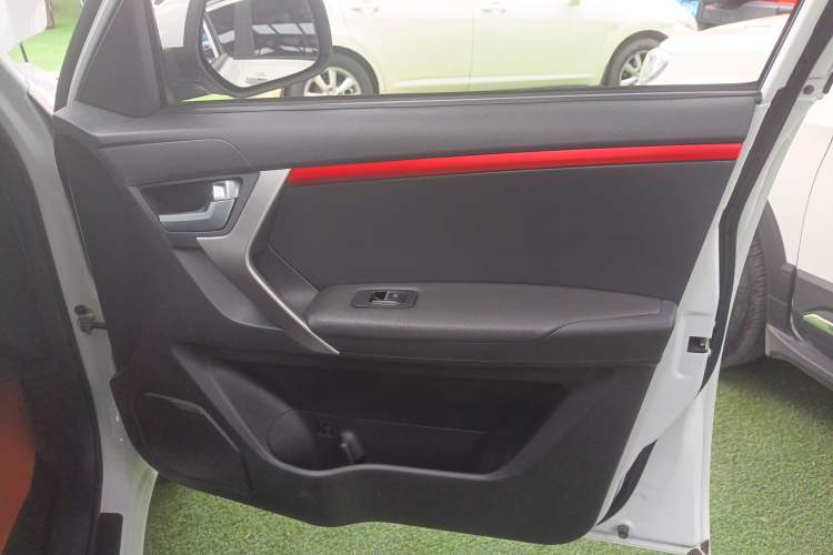 Used Chery Tiggo 3 2016 1.6L Manual ZhiShang Edition Right Front Door Interior