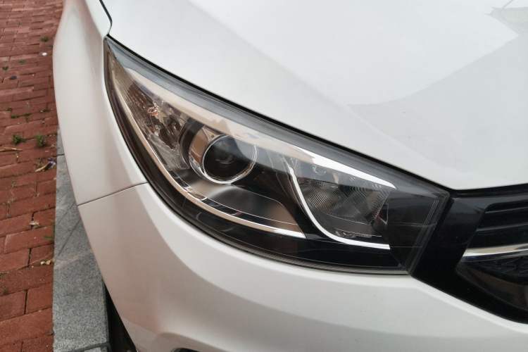 Used Chery Tiggo 3 2016 1.6L Manual Fashion Edition Right Front Headlight