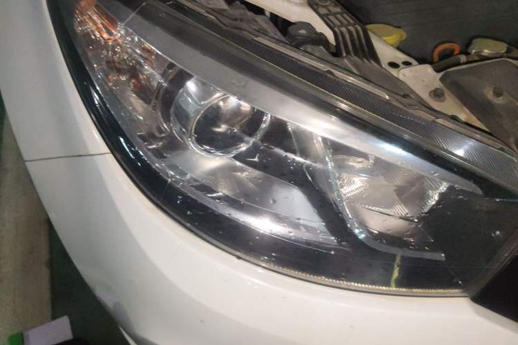 Used Chery Tiggo 3 2016 1.6L CVT ZhiShang Edition Right Front Headlight