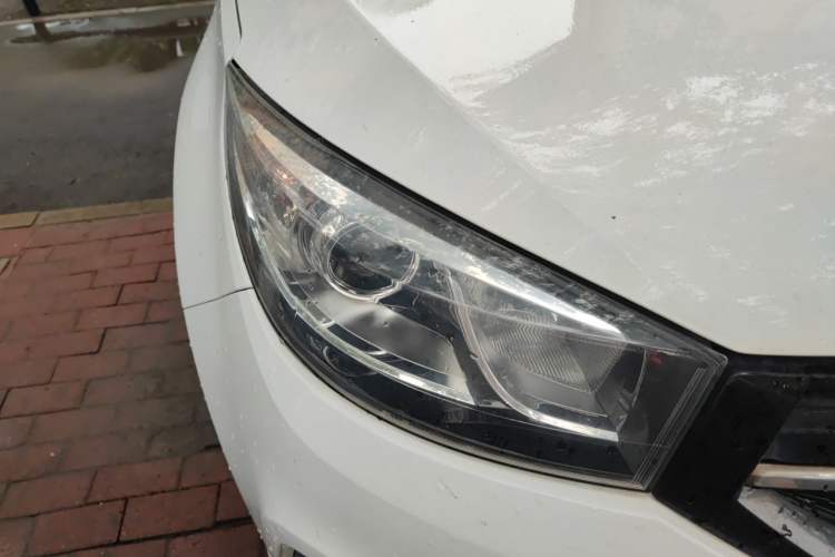 Used Chery Tiggo 3 2016 1.6L CVT ZhiShang Edition Right Front Headlight