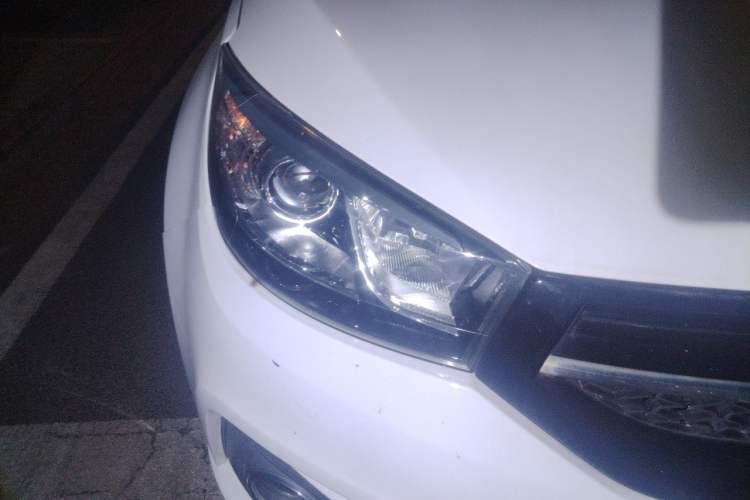 Used Chery Tiggo 3 2016 1.6L Manual Fashion Edition Right Front Headlight