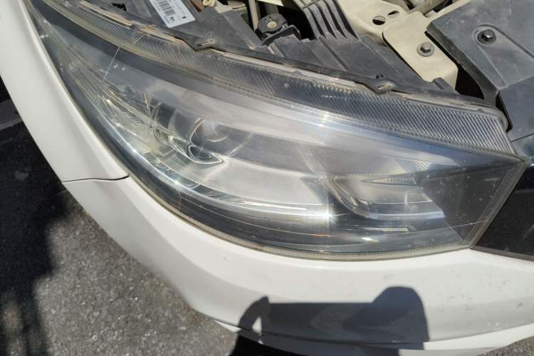 Used Chery Tiggo 3 2016 1.6L Manual Fashion Edition Right Front Headlight